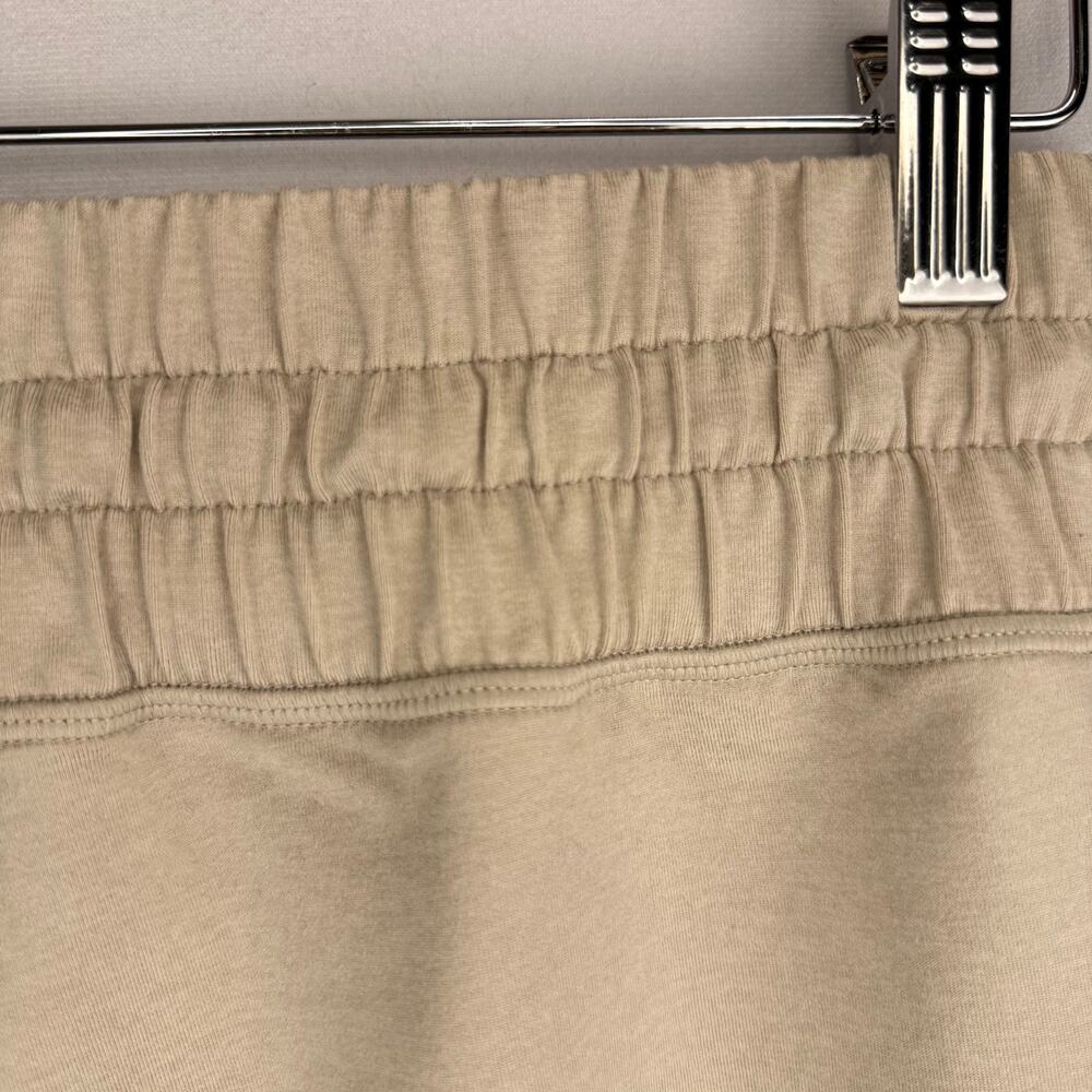Vuori Halo Performance Shorts 2.0 Size M - Picture 4 of 7